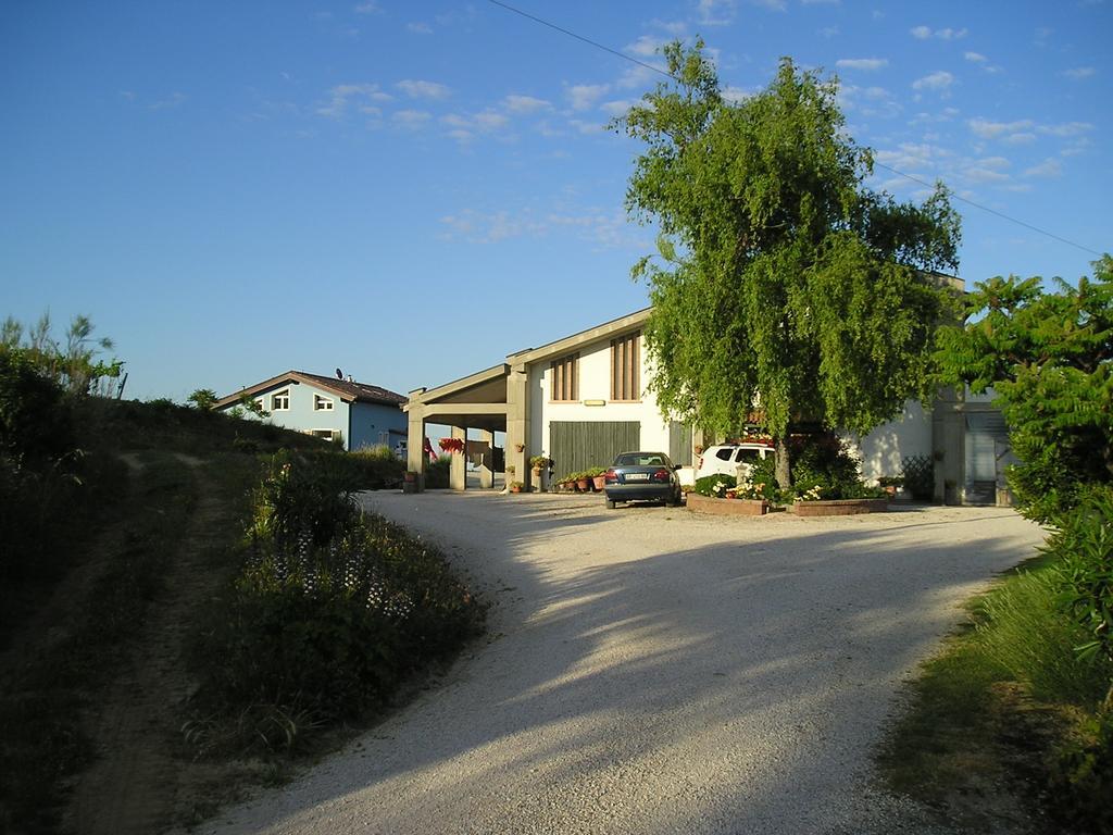 Agriturismo Le Essenze - Terrazza Sulla Romagna Чезена Экстерьер фото